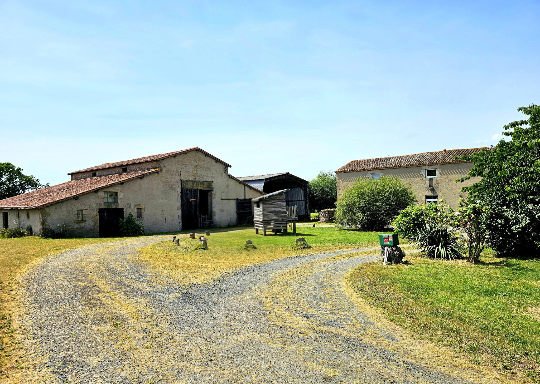 CORPS DE FERME A TORFOU